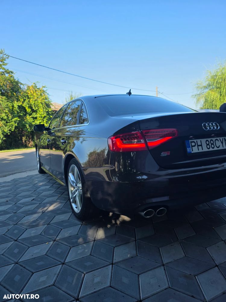 Audi A4 Limuzina 2.0 TDI B8 - 8