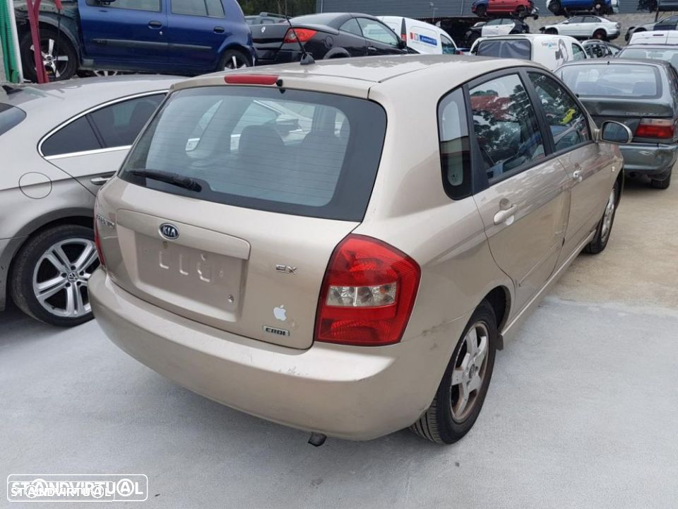 Kia Cerato Crdi para peças - 2