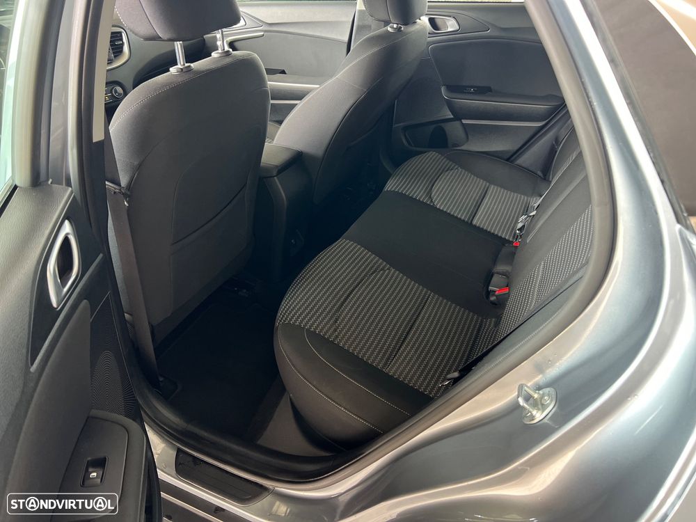 Kia XCeed 1.0 T-GDI Dynamic - 16