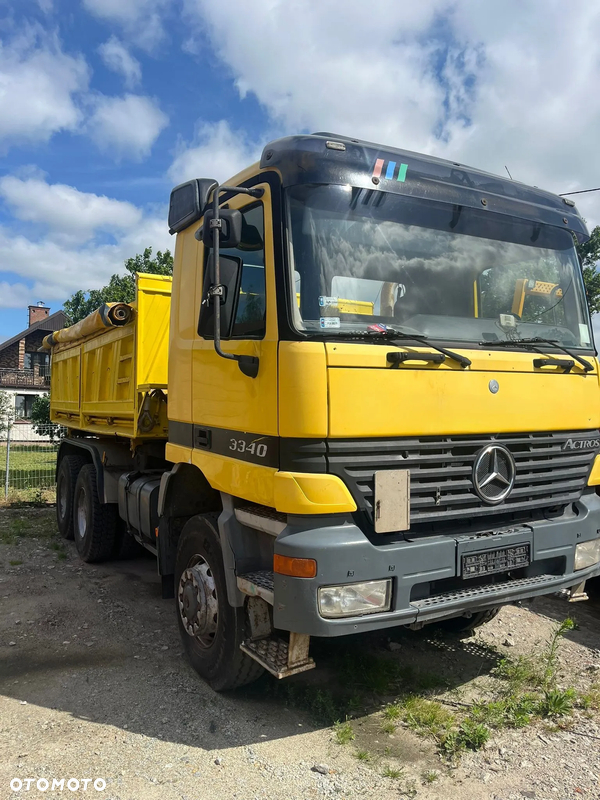 Mercedes-Benz Actros 3340