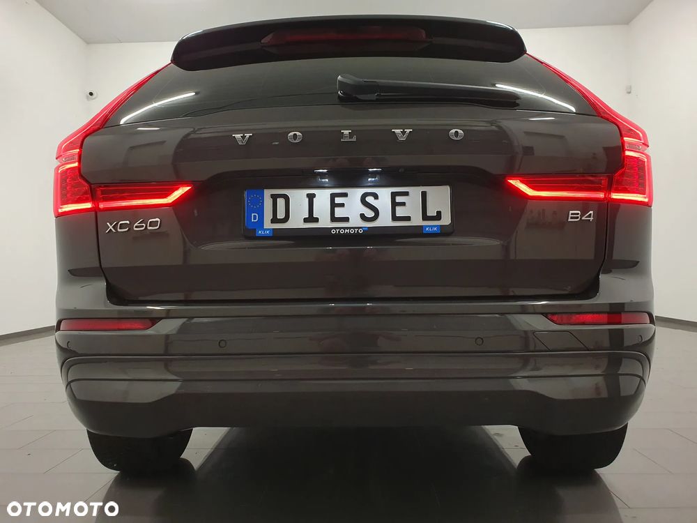 Volvo XC 60 B4 D AWD Geartronic Inscription - 34