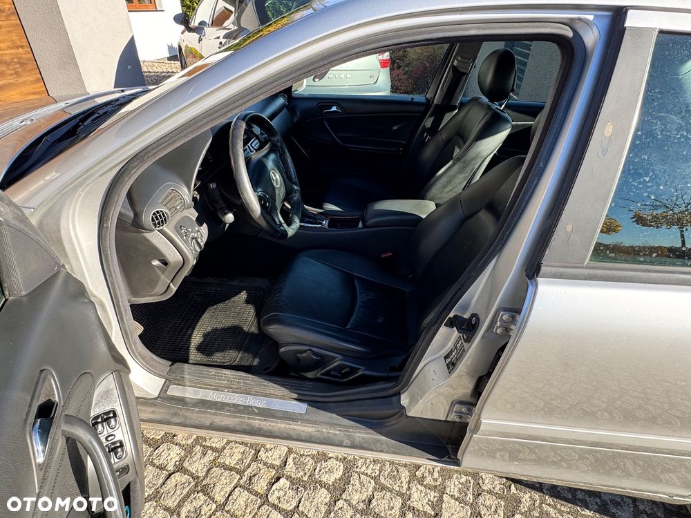 Mercedes-Benz Klasa C - 23