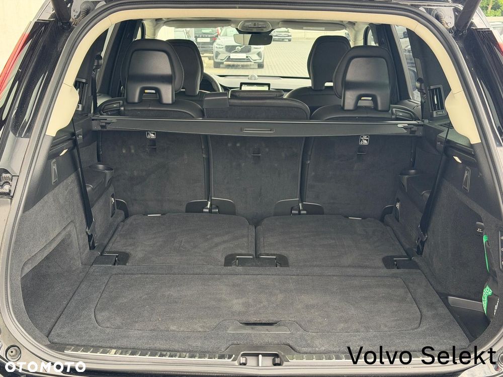 Volvo XC 90 - 38