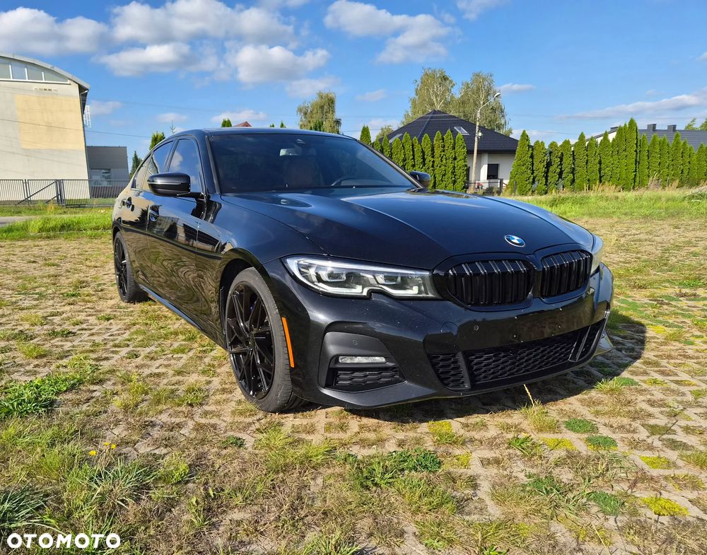 BMW Seria 3 330i xDrive M Sport Shadow - 1