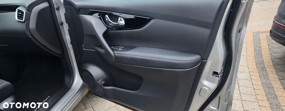 Nissan Qashqai 1.3 DIG-T Tekna EU6d - 24
