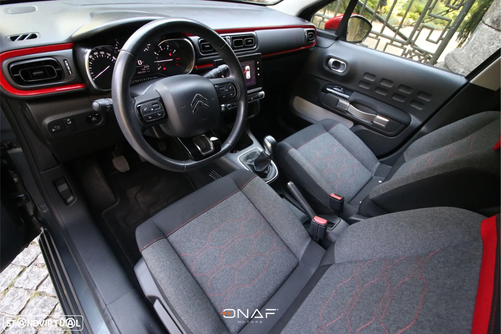 Citroën C3 1.2 PureTech Shine Pack - 12