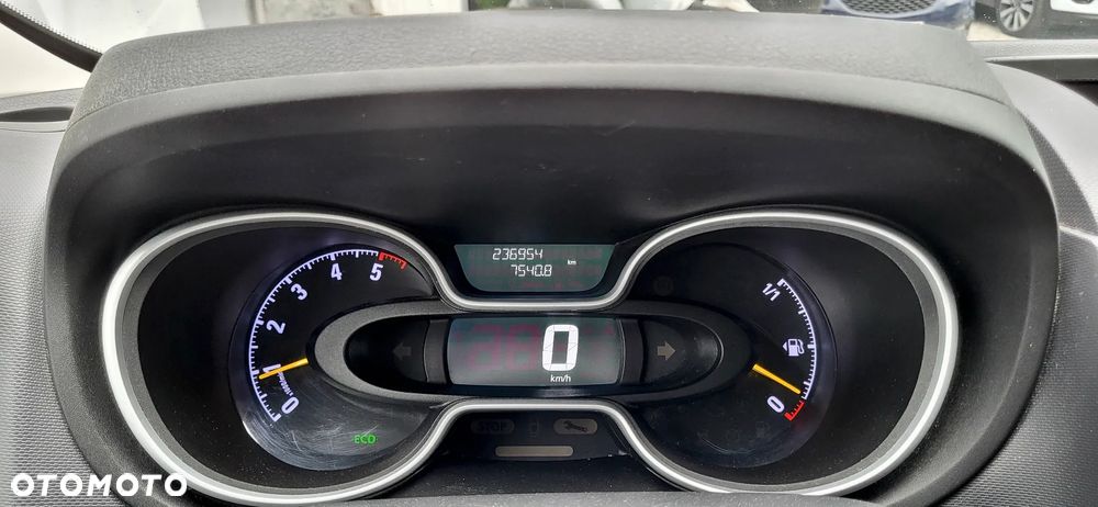 Opel Vivaro - 20