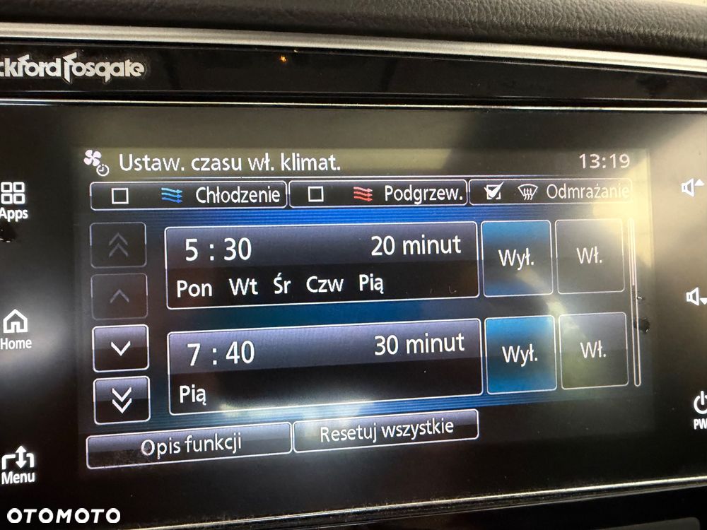 Mitsubishi Outlander Intense + - 24
