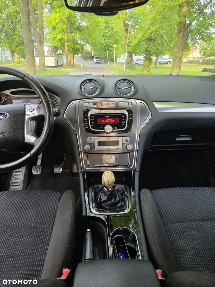 Ford Mondeo 1.8 TDCi Ghia - 5