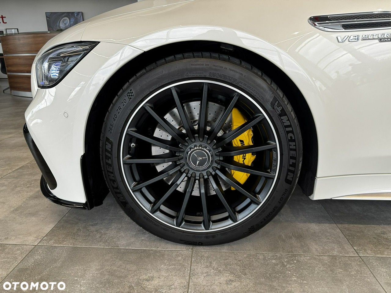 Mercedes-Benz AMG GT - 11