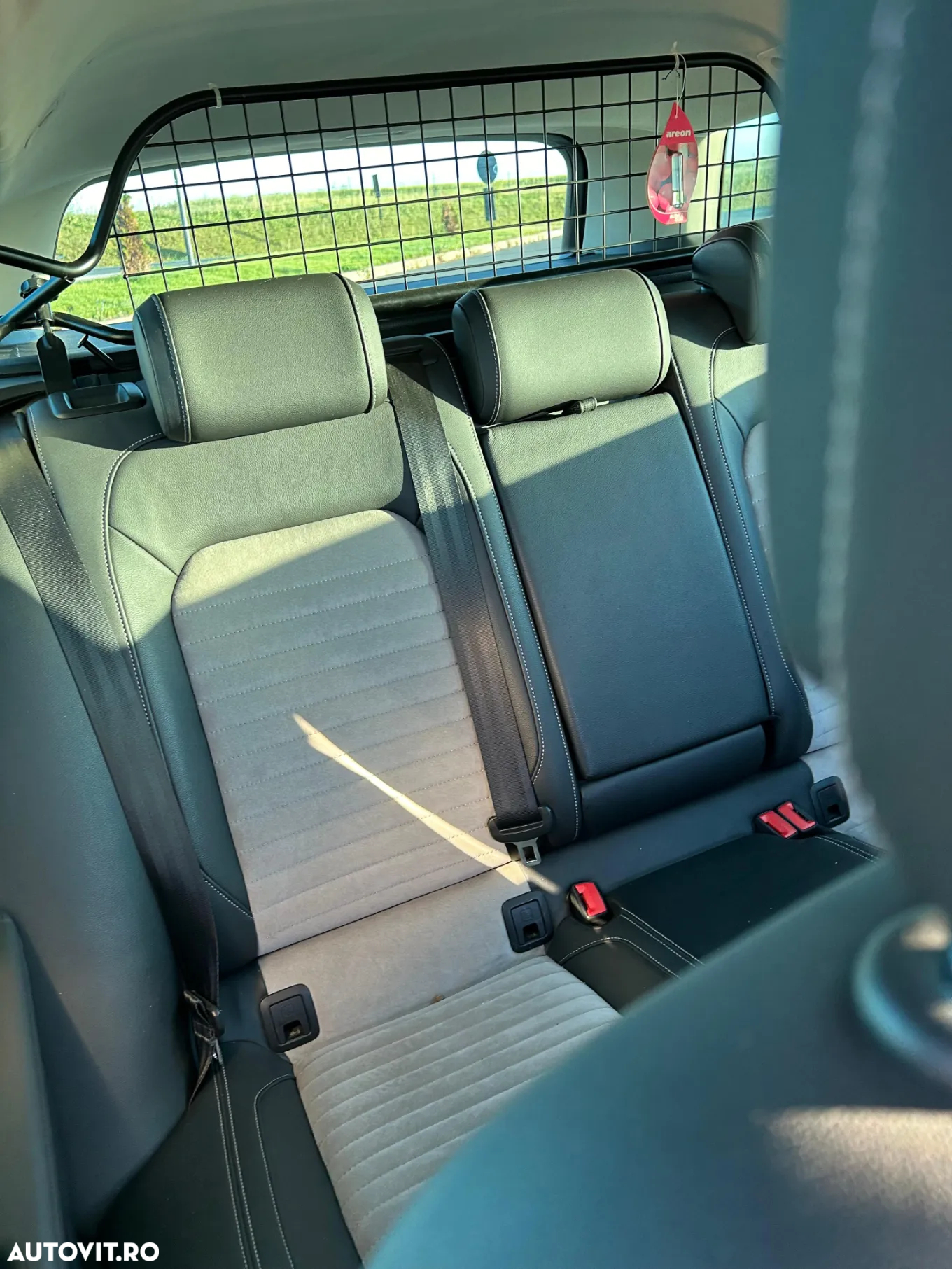 Volkswagen Passat Variant 2.0 TDI Highline - 8