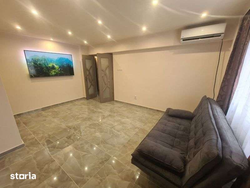 Apartament renovat 4 camere decomandat calea aurel vlaicu zona UTA — fotografia 1