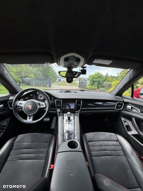 Porsche Panamera GTS - 19