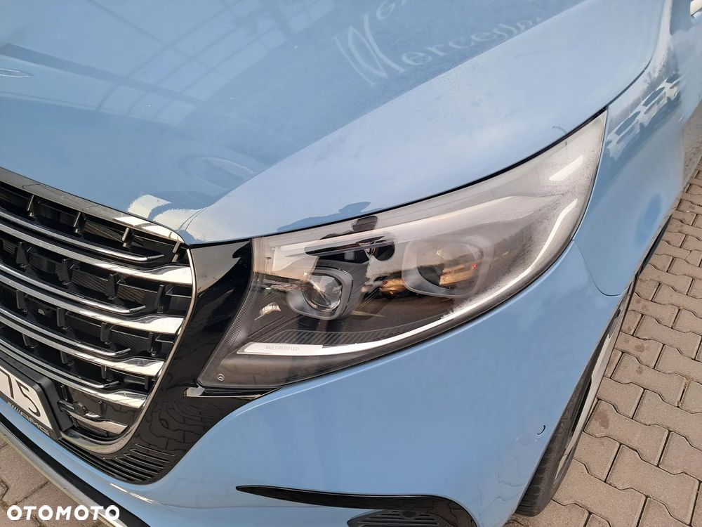 Mercedes-Benz Klasa V - 4