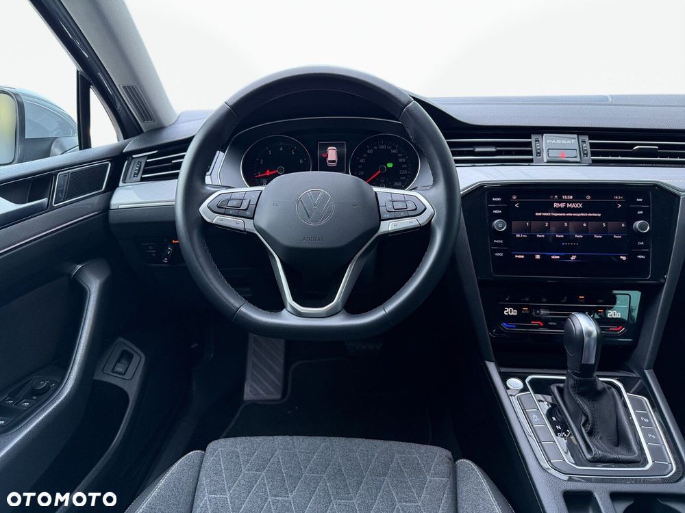 Volkswagen Passat - 19