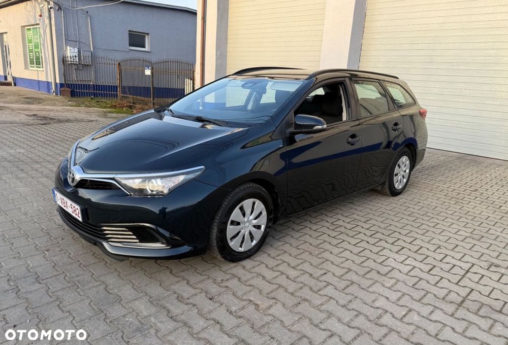 Toyota Auris 1.33 Dual-VVT-i - 2