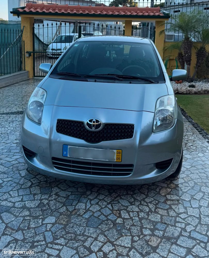 Toyota Yaris 1.0 VVT-i - 1