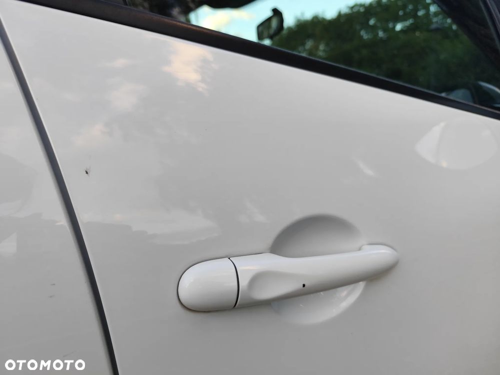 Renault Clio - 25