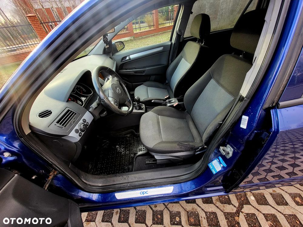 Opel Astra 1.7 CDTI Cosmo - 10