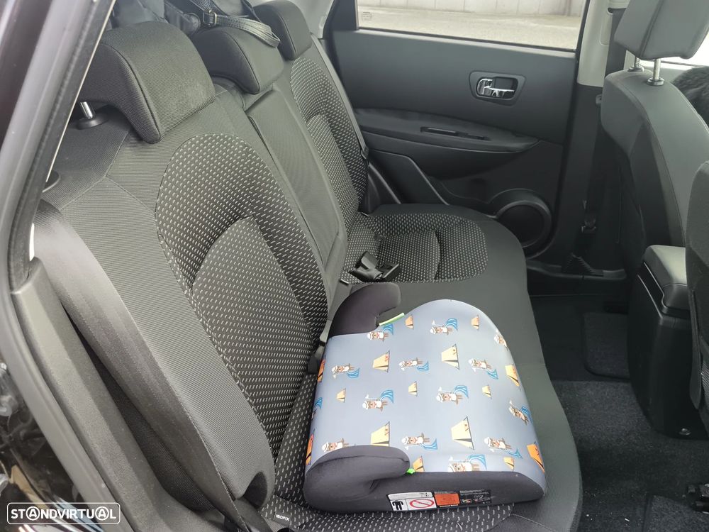 Nissan Qashqai 1.5 dCi Tekna Premium 17 - 6