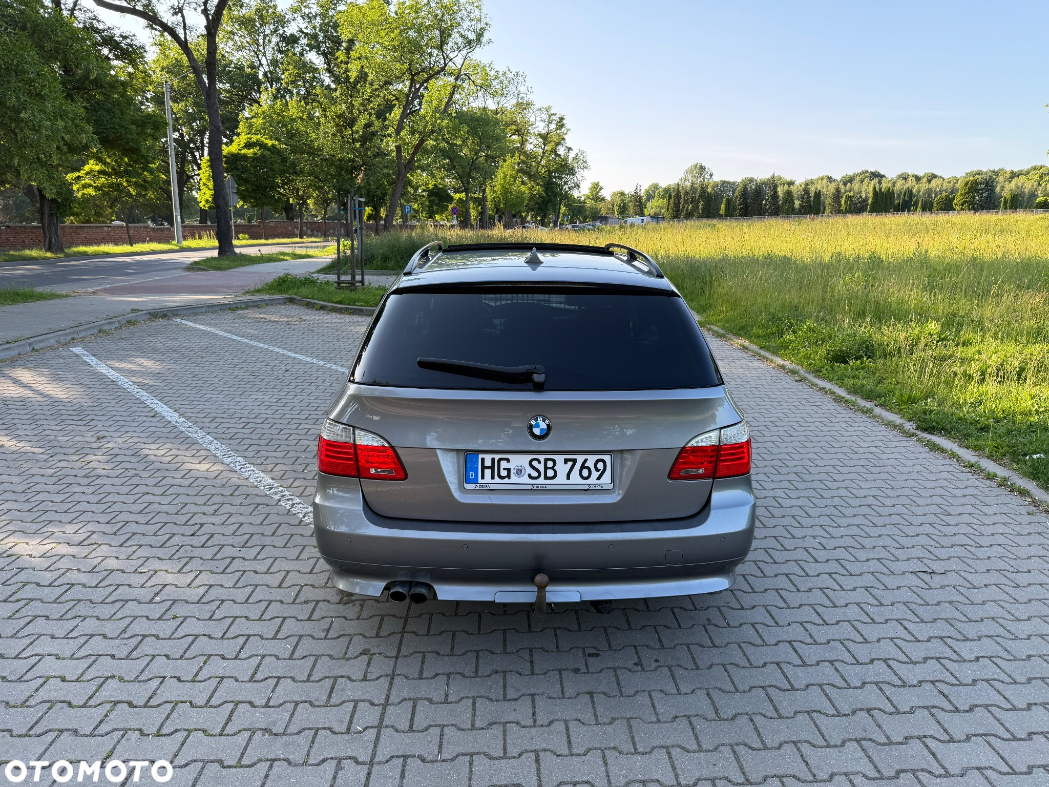 BMW Seria 5 525xd Touring - 10