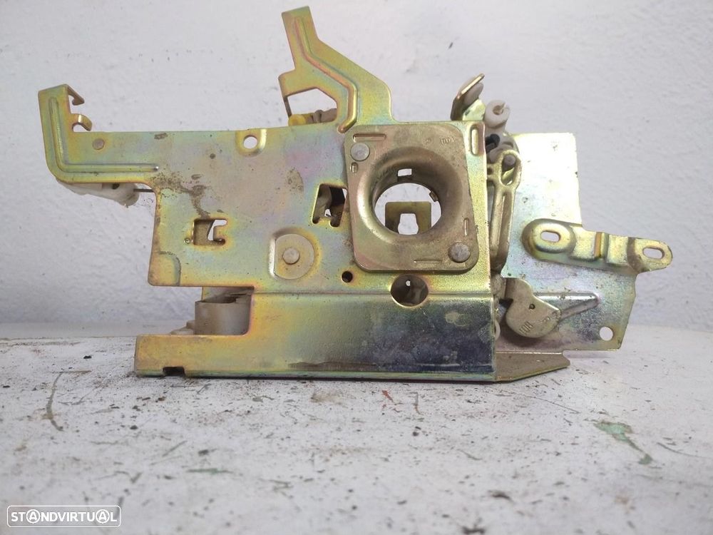 FECHADURA PORTA LATERAL DIREITA FORD TRANSIT FURGÃO 2005 - - 4