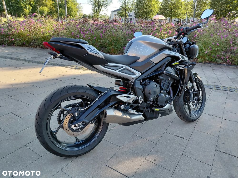 Triumph Street Triple - 2
