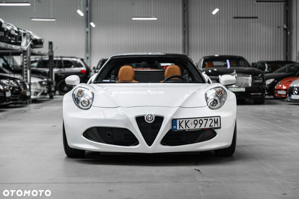 Alfa Romeo 4C - 4