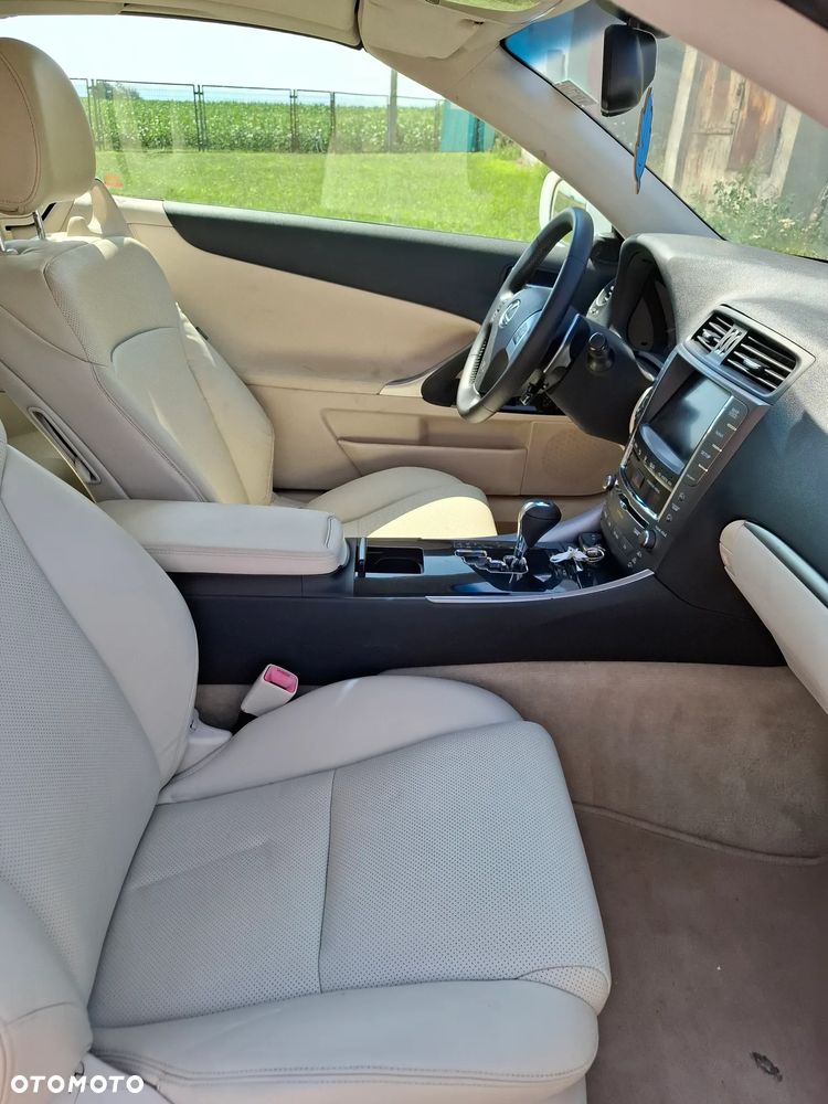 Lexus IS 250 Luxury Line - 17