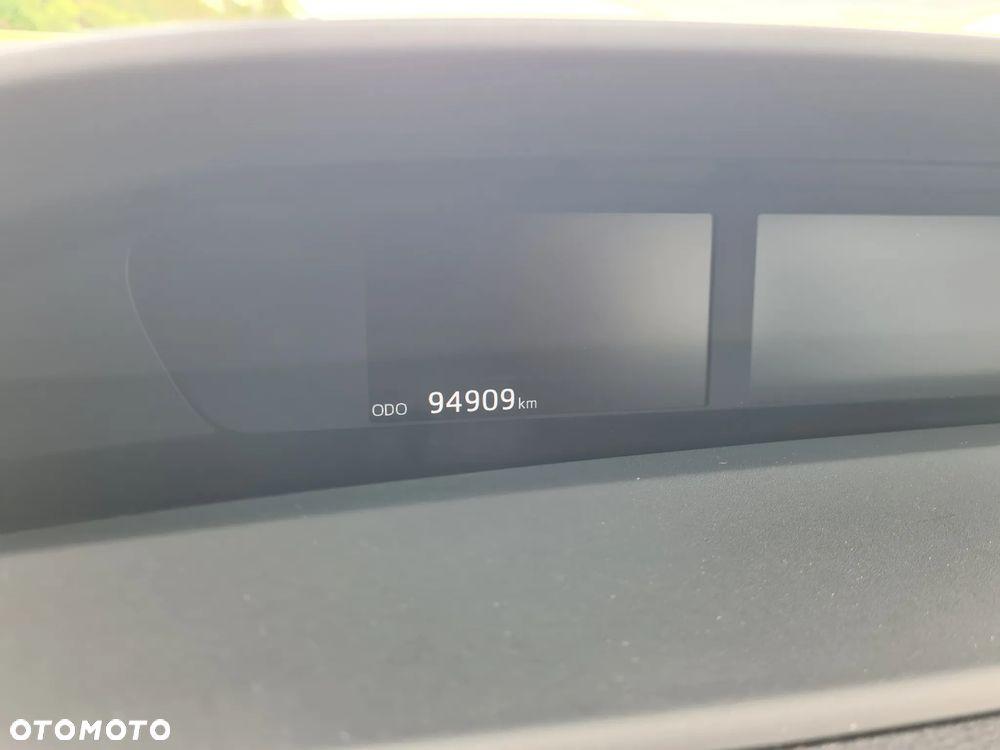 Toyota Prius Hybrid Executive - 26