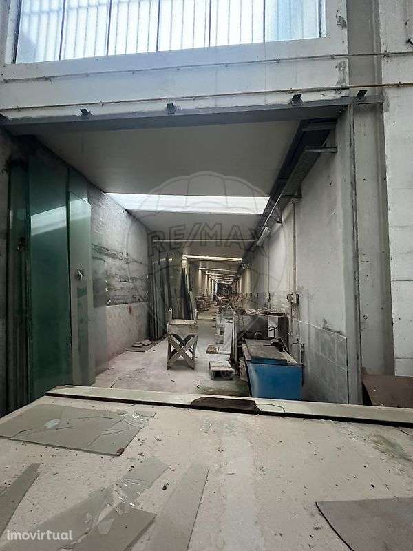 Armazém  para arrendamento - Grande imagem: 2/6