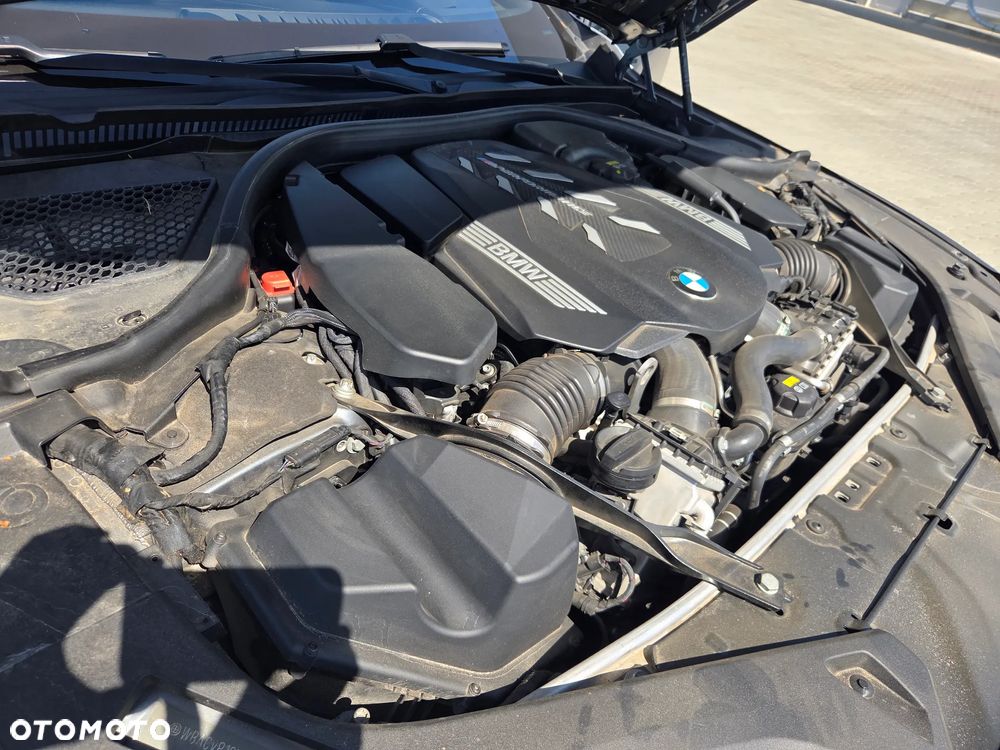 BMW Seria 8 - 16