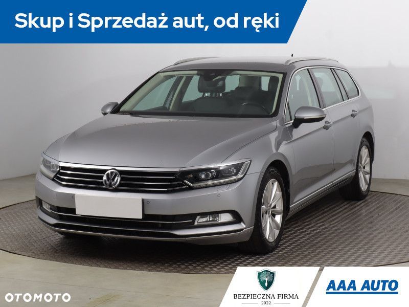 Volkswagen Passat Variant - 2