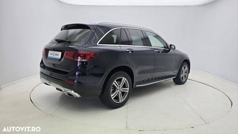 Mercedes-Benz GLC 300 e 4MATIC - 7