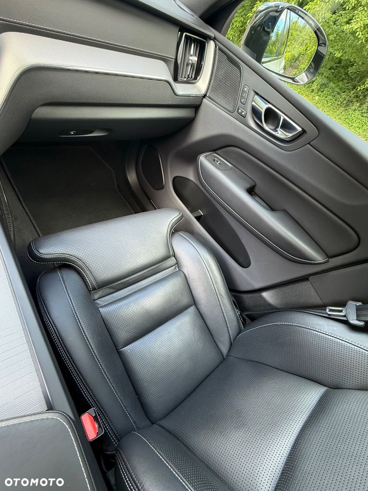 Volvo XC 60 - 8