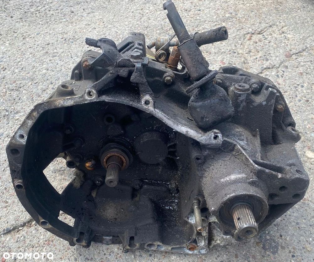SKRZYNIA BIEGÓW RENAULT MEGANE 1,4 8v JB3950 - 1