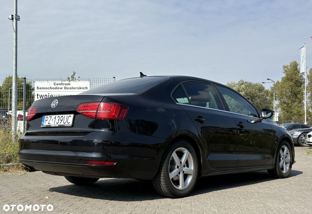 Volkswagen Jetta 1.4 TSI BMT Highline - 9