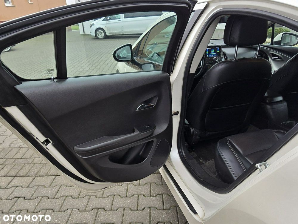 Opel Ampera - 22