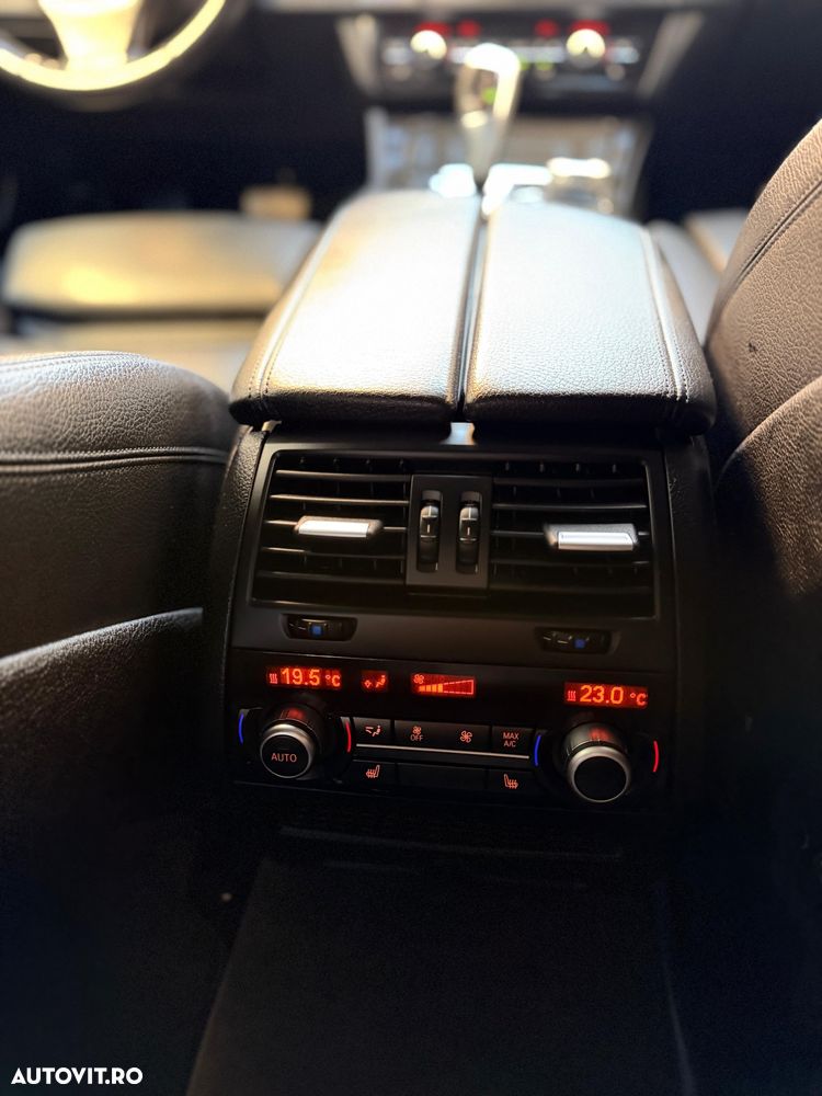 BMW Seria 5 518d Aut. Luxury Line - 12