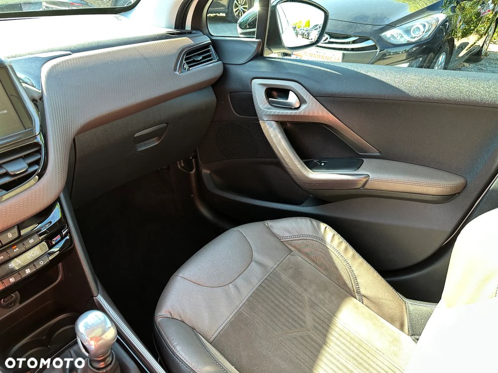 Peugeot 2008 - 18