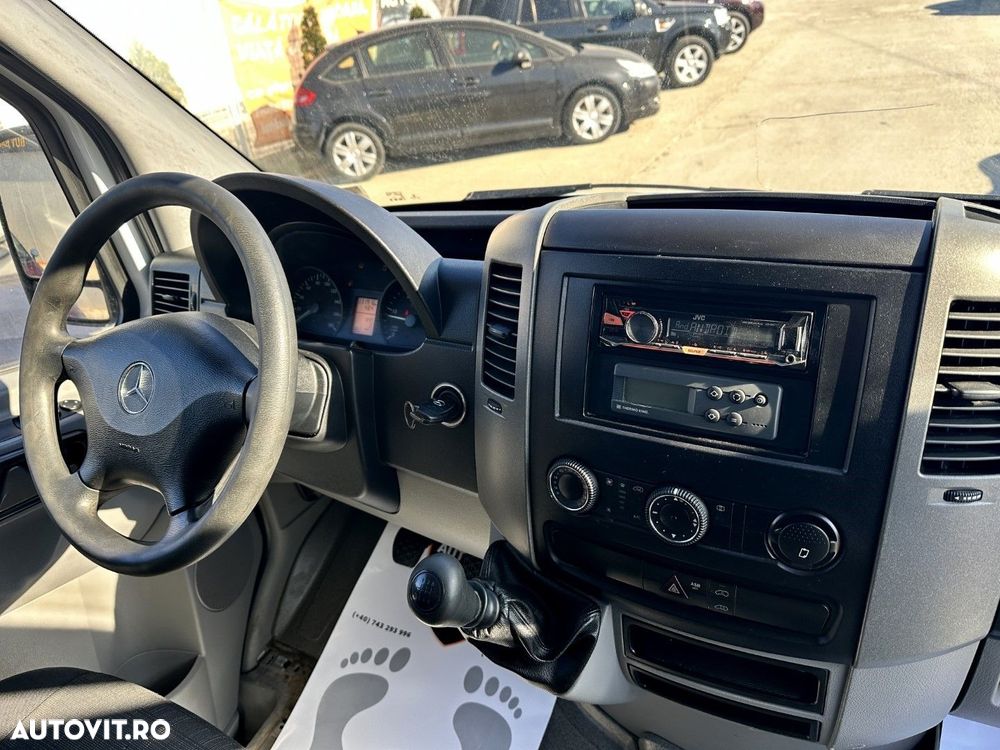 Mercedes-Benz Sprinter - 9
