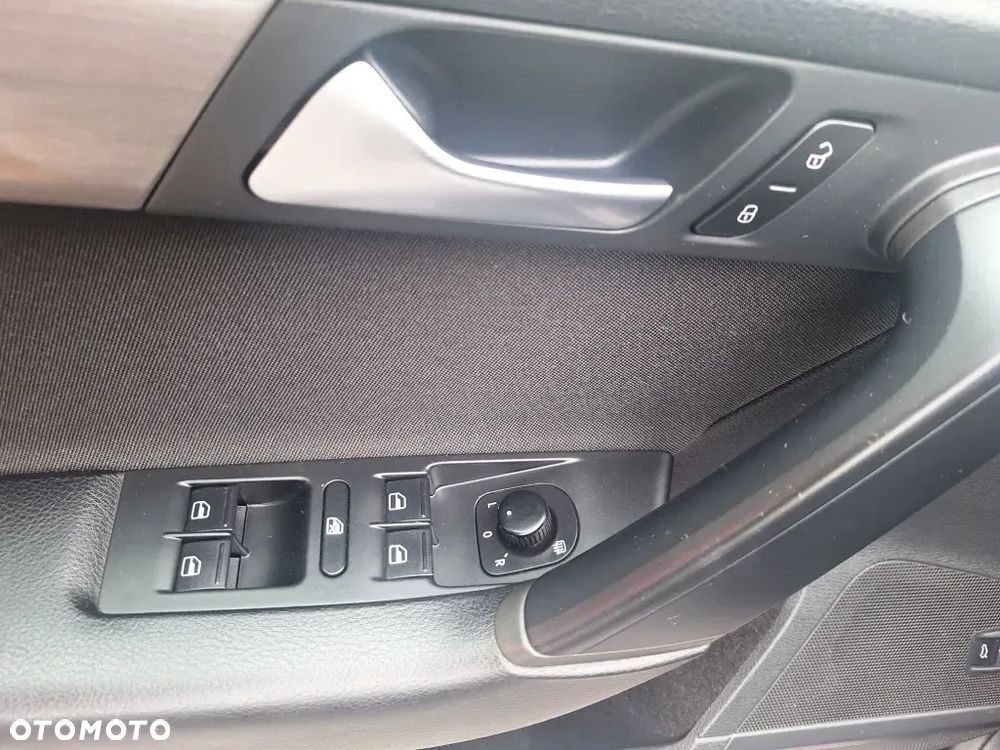 Volkswagen Passat 1.4 TSI BMT Comfortline - 17