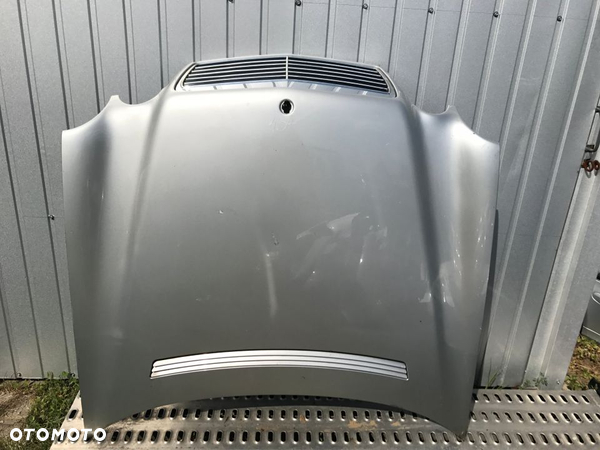 MERCEDES E KLASA W210 MASKA SREBRNA KOMPLETNA