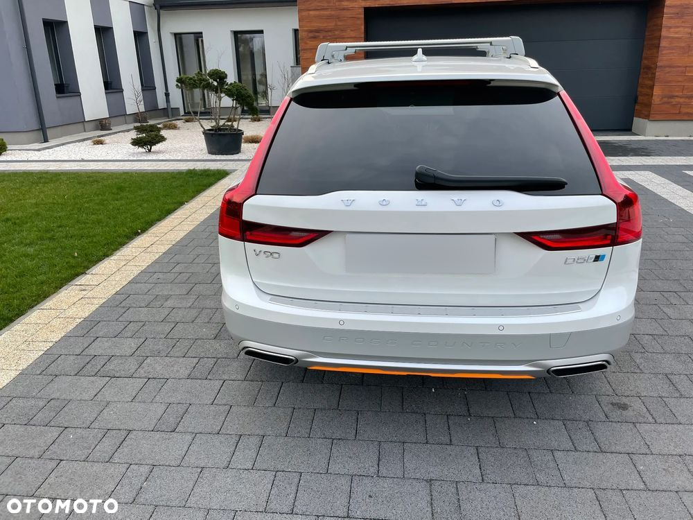 Volvo V90 Cross Country D5 AWD Ocean Race - 6