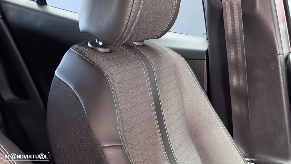 Peugeot 2008 1.2 PureTech Allure Pack - 40