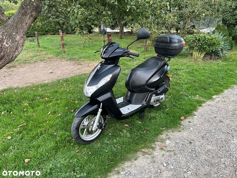 Peugeot Kisbee - 1