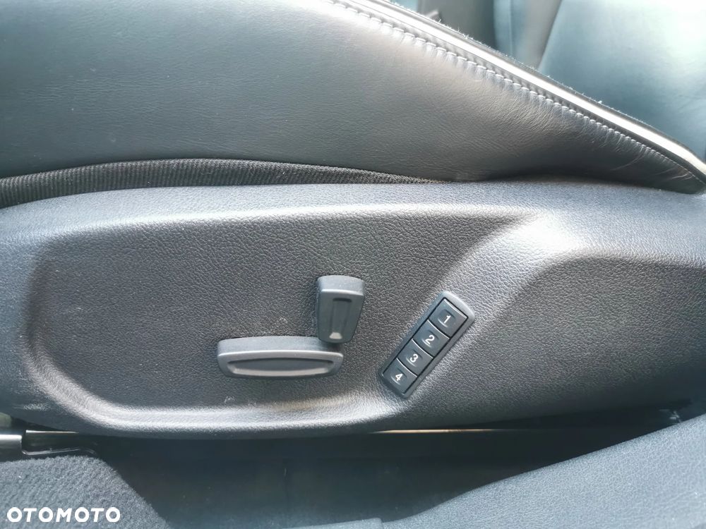 Ford Mondeo 2.2 TDCi Titanium X - 14
