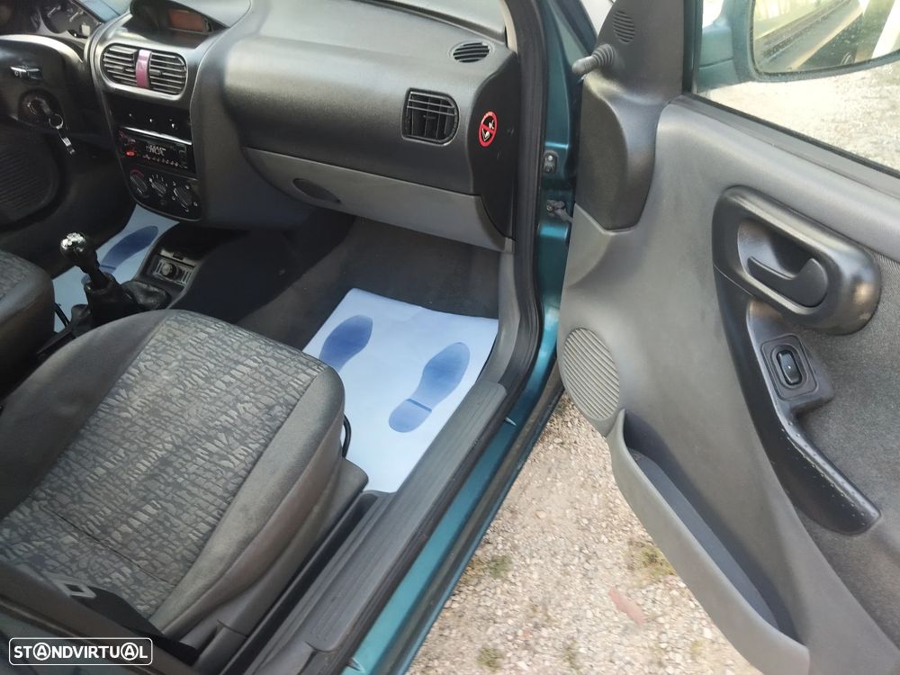 Opel Corsa 1.0 12V Confort - 11