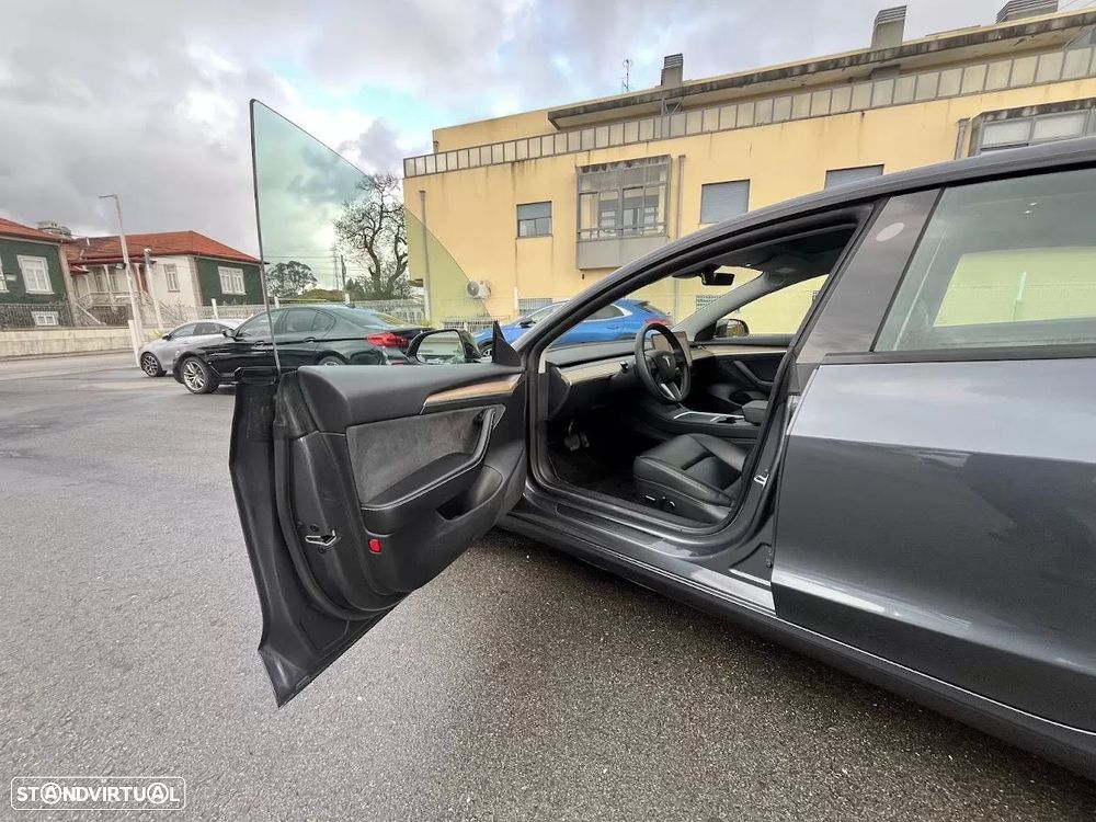Tesla Model 3 Long Range Tração Traseira - 21