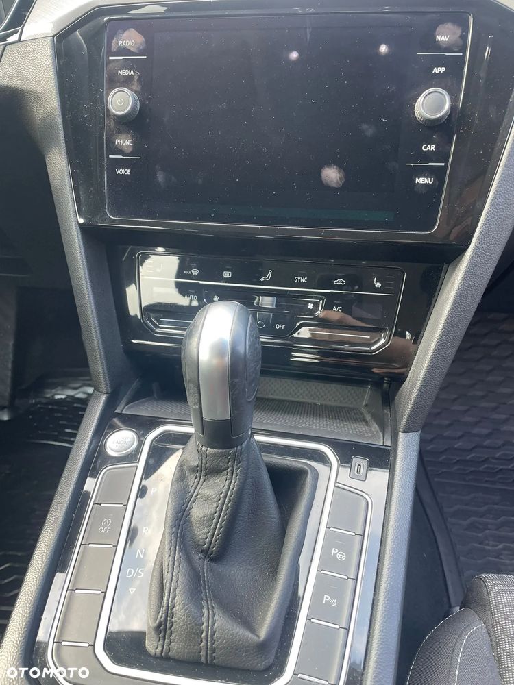 Volkswagen Passat 1.5 TSI EVO Highline DSG - 8